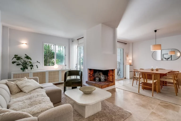 1-7980e48d732b6fc85c14b43b94d2aa54