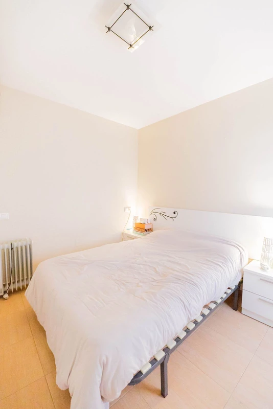 2-5bd7b9d04b45e33852eaf0ec6670150d