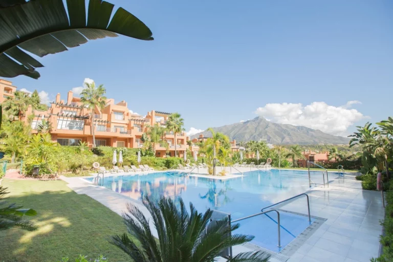 R5221963 | Ground Floor Apartment in Nueva Andalucía – € 699,000 – 2 beds, 2 baths
