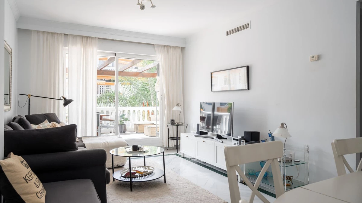 8-e64a9055bba3e77ac8aca3b893cdf826