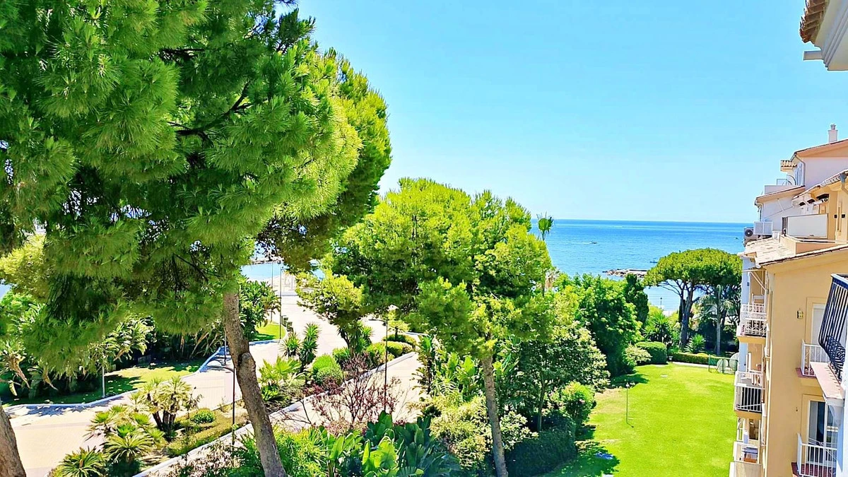 3-e898b2bb2a2fdfd06d2c39894dce8316