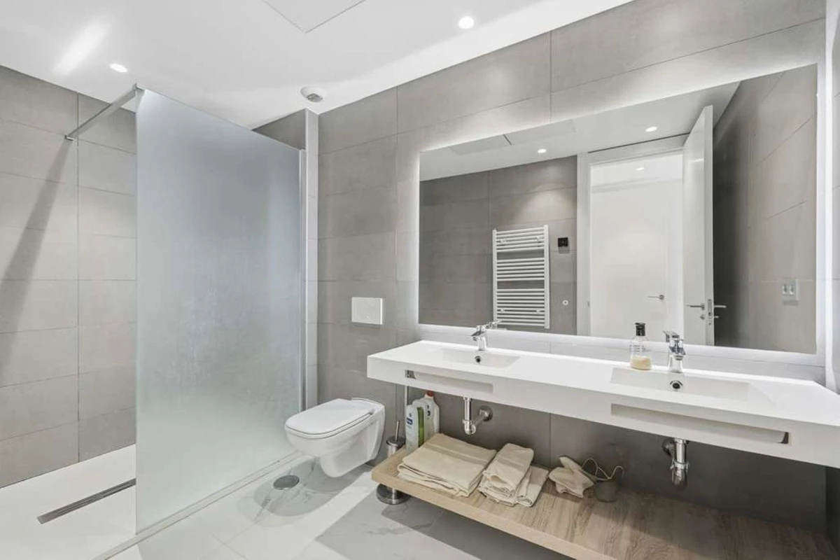 8-e64a9055bba3e77ac8aca3b893cdf826