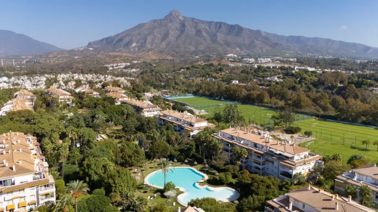 R5236090 | Ground Floor Apartment in Puerto Banús – € 445,000 – 2 beds, 2 baths