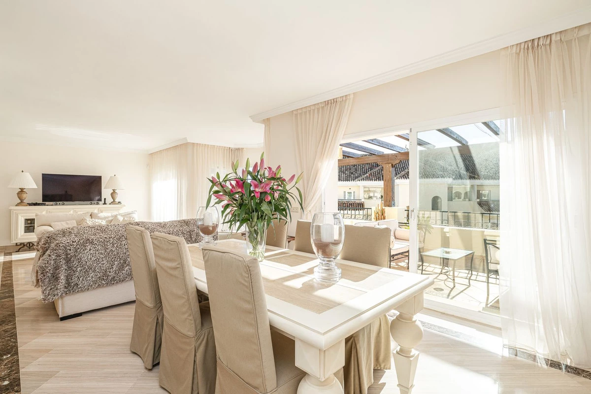 3-e898b2bb2a2fdfd06d2c39894dce8316