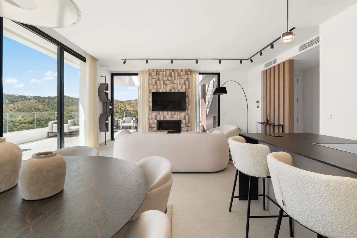 4-c23c0f86247804fa50226aecd8b0b2c8