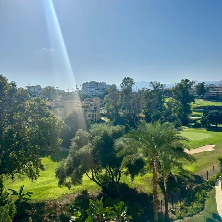 459-00494P | Apartment in San Pedro de Alcantara – € 424,500 – 2 beds, 2 baths