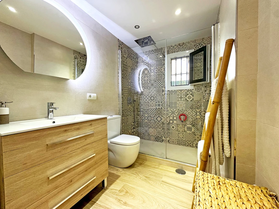 4-c23c0f86247804fa50226aecd8b0b2c8