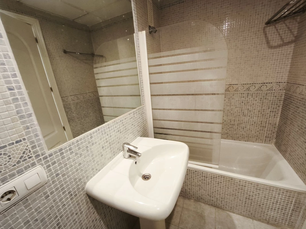 9-467d0cee5b725f3ef65f102a0c2e69c0