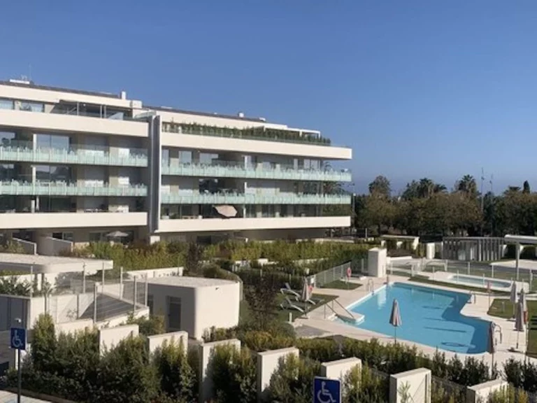 R5247961 | Ground Floor Apartment in San Pedro de Alcántara – € 695,000 – 2 beds, 2 baths