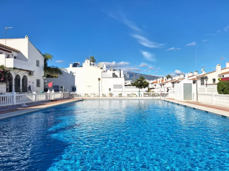 1-7980e48d732b6fc85c14b43b94d2aa54