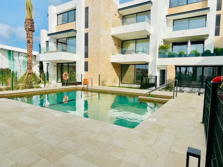 R5221966 | Ground Floor Apartment in Estepona – € 510,000 – 2 beds, 2 baths