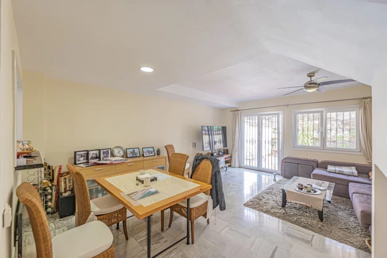 R5223274 | Townhouse in Marbella – € 520,000 – 5 beds, 3.5 baths