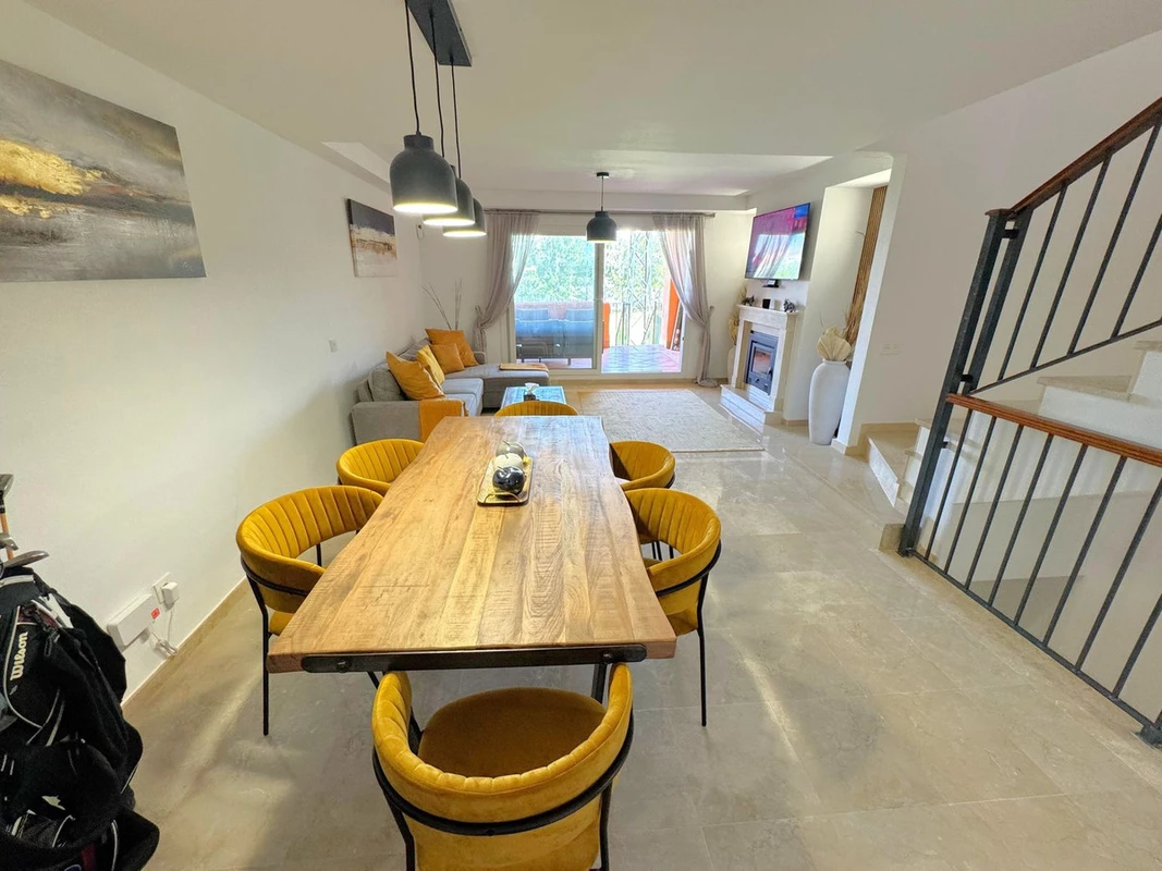 8-e64a9055bba3e77ac8aca3b893cdf826