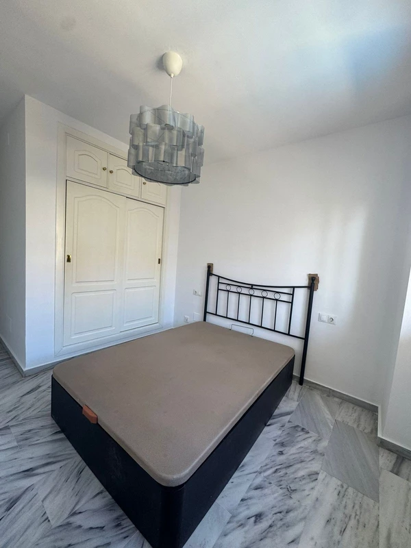 R5244211 | Middle Floor Apartment in Estepona – € 389,000 – 2 beds, 2 baths