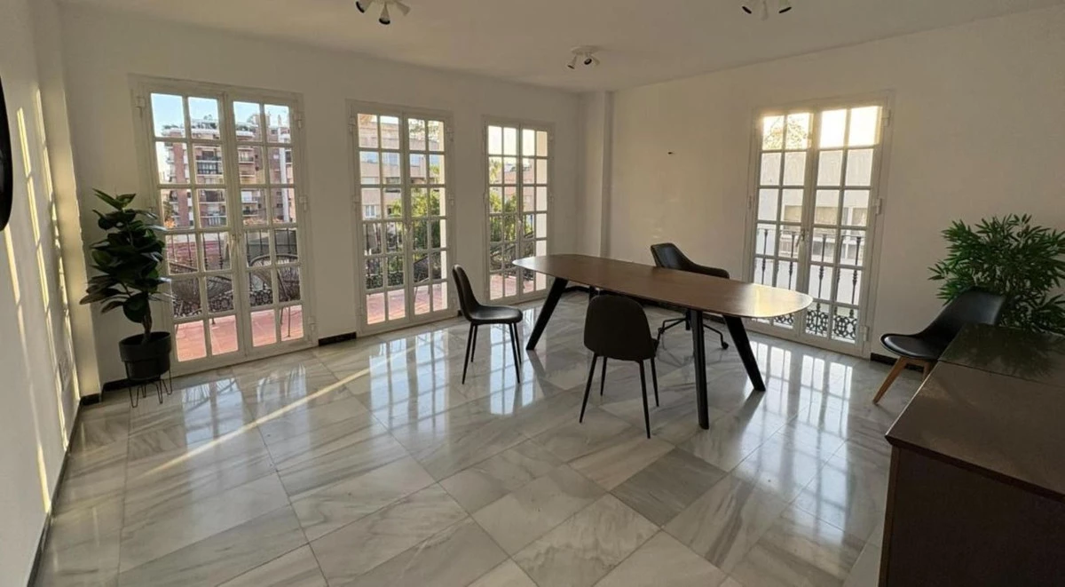 2-5bd7b9d04b45e33852eaf0ec6670150d