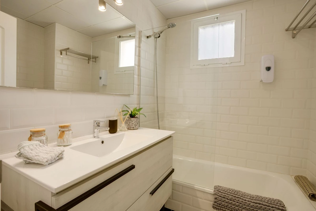 7-aa4cc561180b369757c0bb4af9886cd3