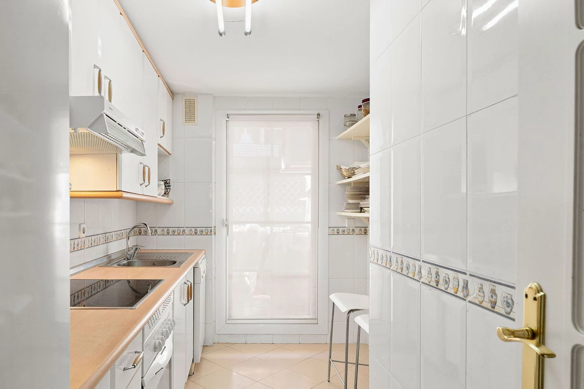 4-c23c0f86247804fa50226aecd8b0b2c8