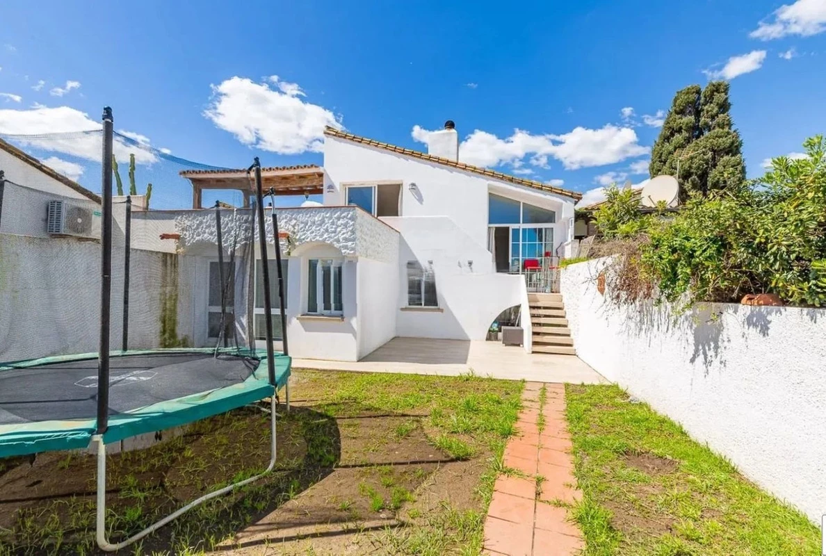 3-e898b2bb2a2fdfd06d2c39894dce8316