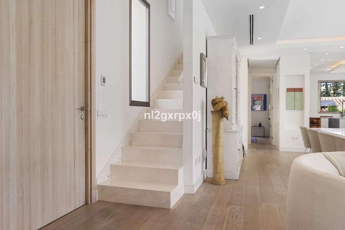 9-467d0cee5b725f3ef65f102a0c2e69c0