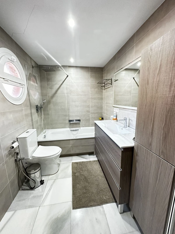 8-e64a9055bba3e77ac8aca3b893cdf826