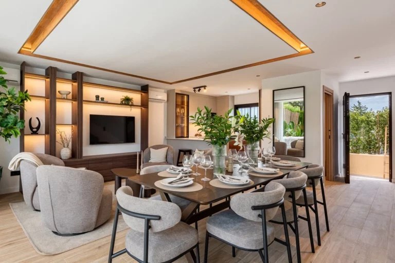 R5048650 | Townhouse in Nueva Andalucía – € 899,000 – 4 beds, 3 baths