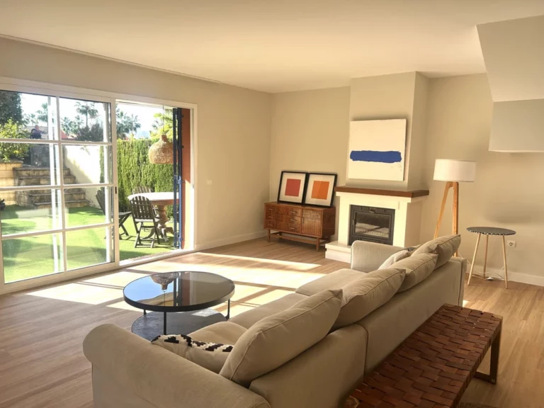 1-7980e48d732b6fc85c14b43b94d2aa54