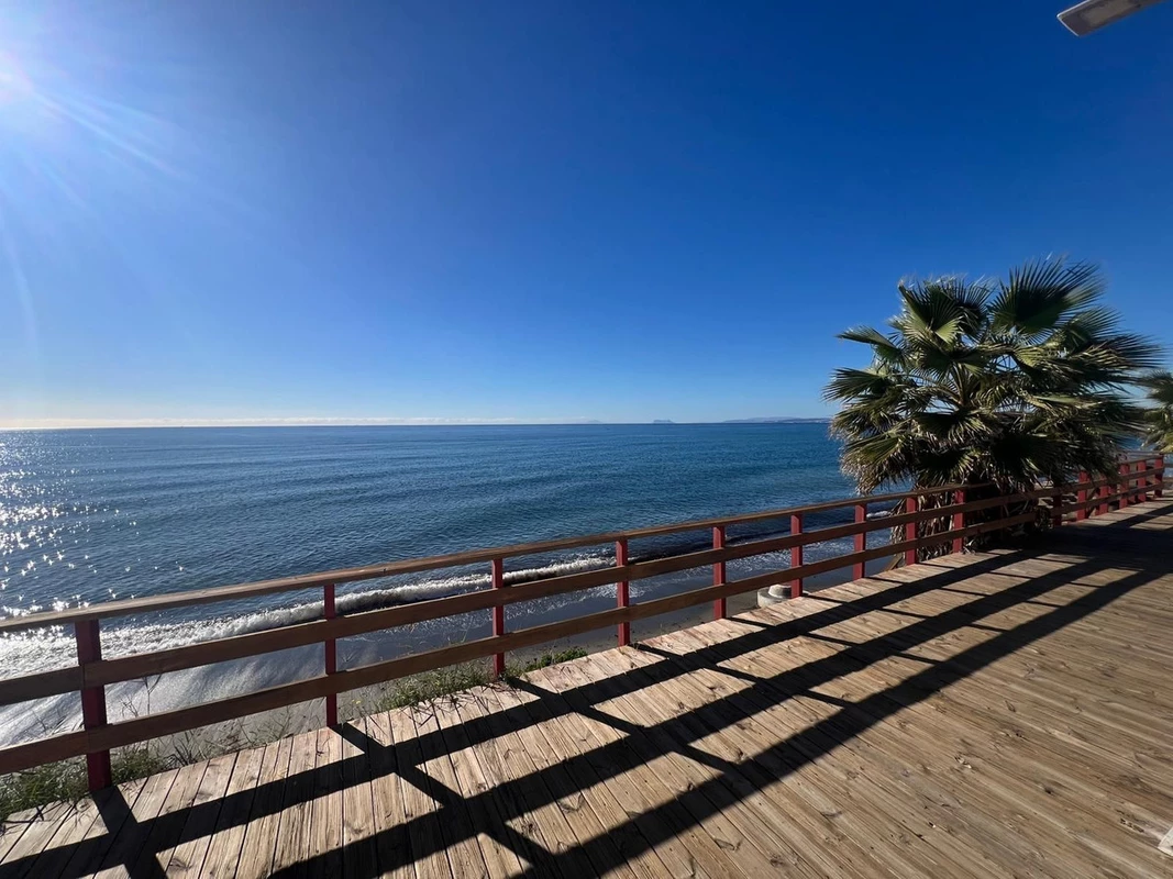 2-5bd7b9d04b45e33852eaf0ec6670150d