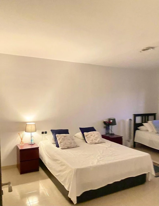 8-e64a9055bba3e77ac8aca3b893cdf826