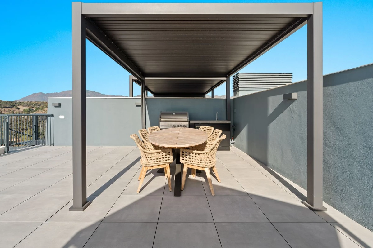 8-e64a9055bba3e77ac8aca3b893cdf826