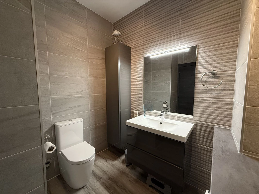 9-467d0cee5b725f3ef65f102a0c2e69c0