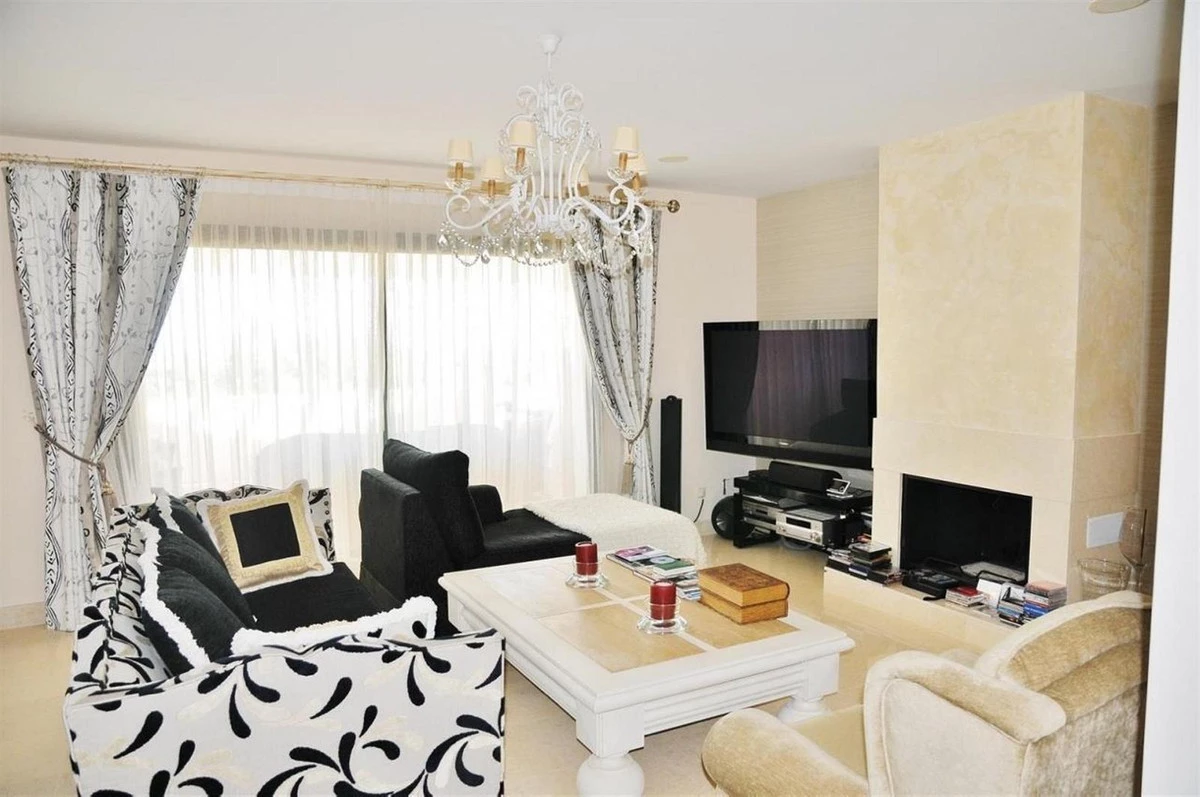 7-aa4cc561180b369757c0bb4af9886cd3