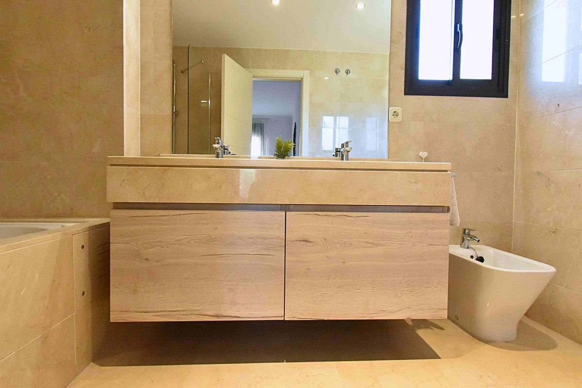 8-e64a9055bba3e77ac8aca3b893cdf826