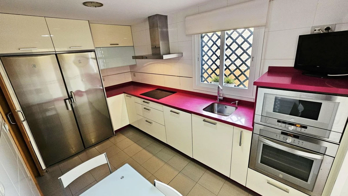 8-e64a9055bba3e77ac8aca3b893cdf826