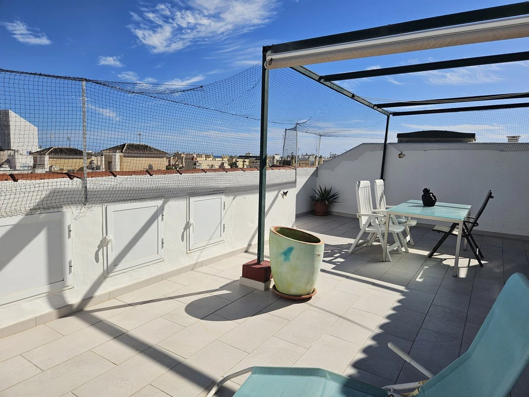 2-5bd7b9d04b45e33852eaf0ec6670150d