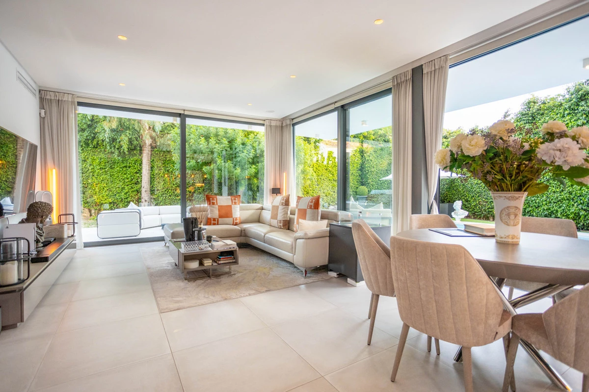 9-467d0cee5b725f3ef65f102a0c2e69c0