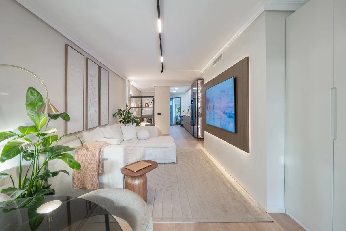 2-5bd7b9d04b45e33852eaf0ec6670150d