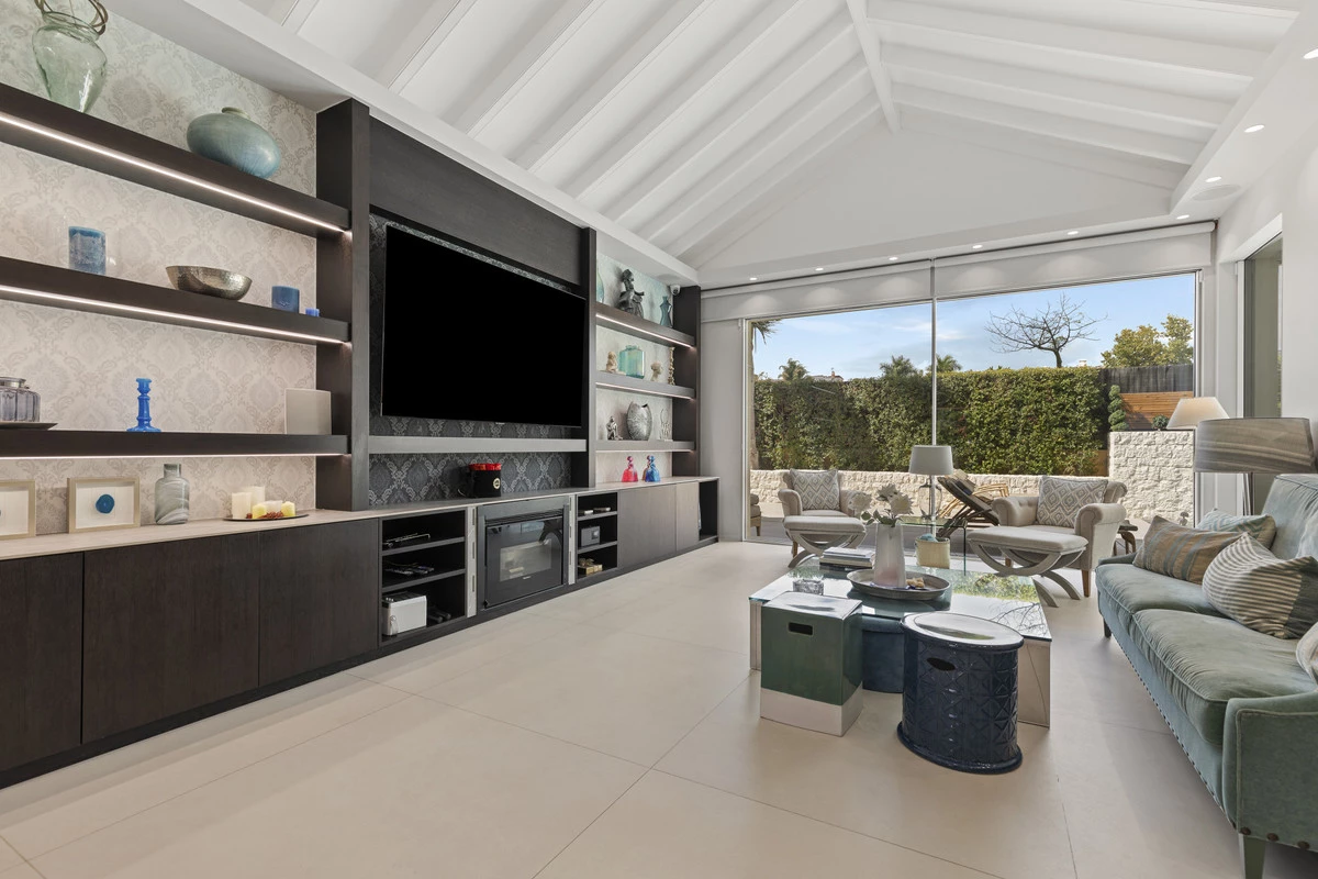 9-467d0cee5b725f3ef65f102a0c2e69c0