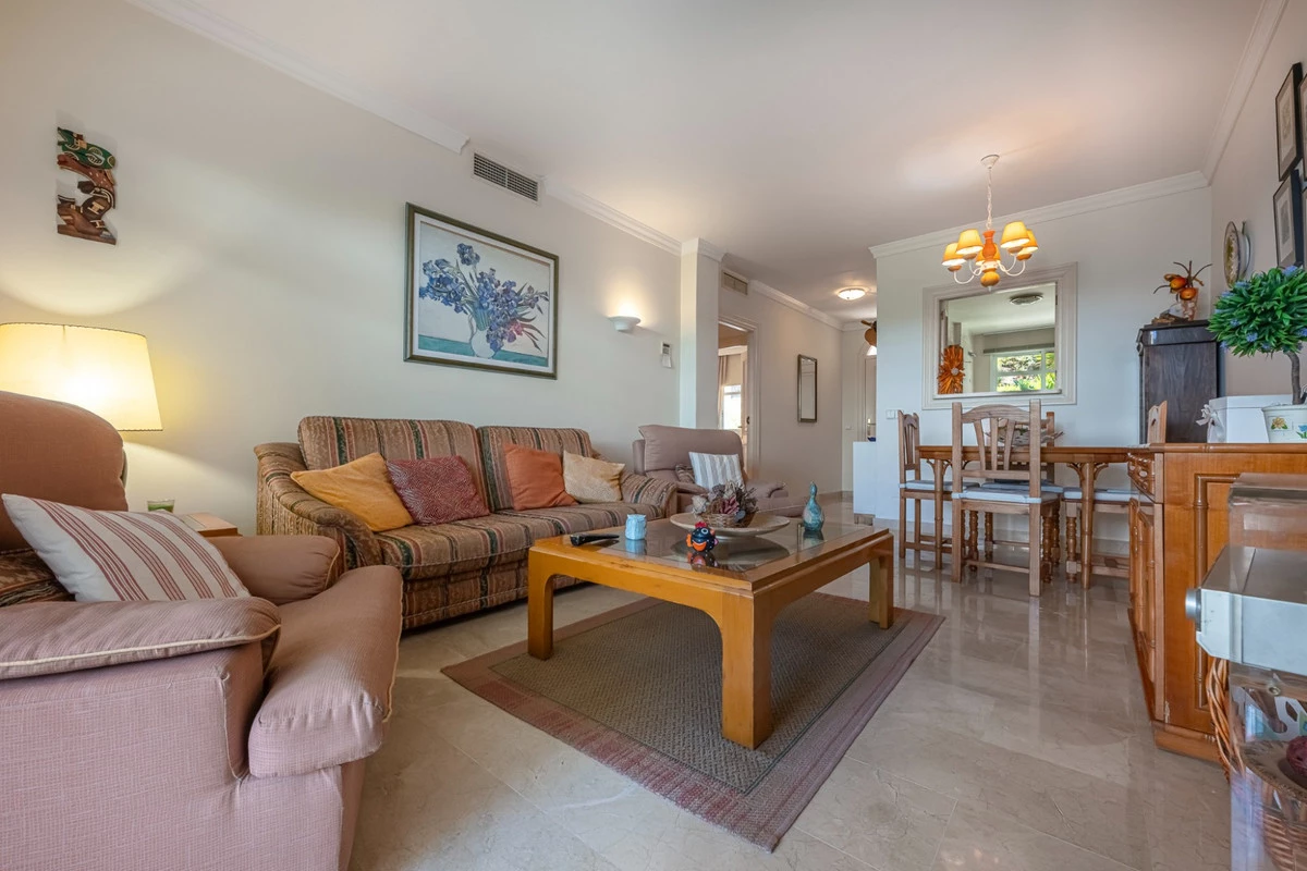 7-aa4cc561180b369757c0bb4af9886cd3