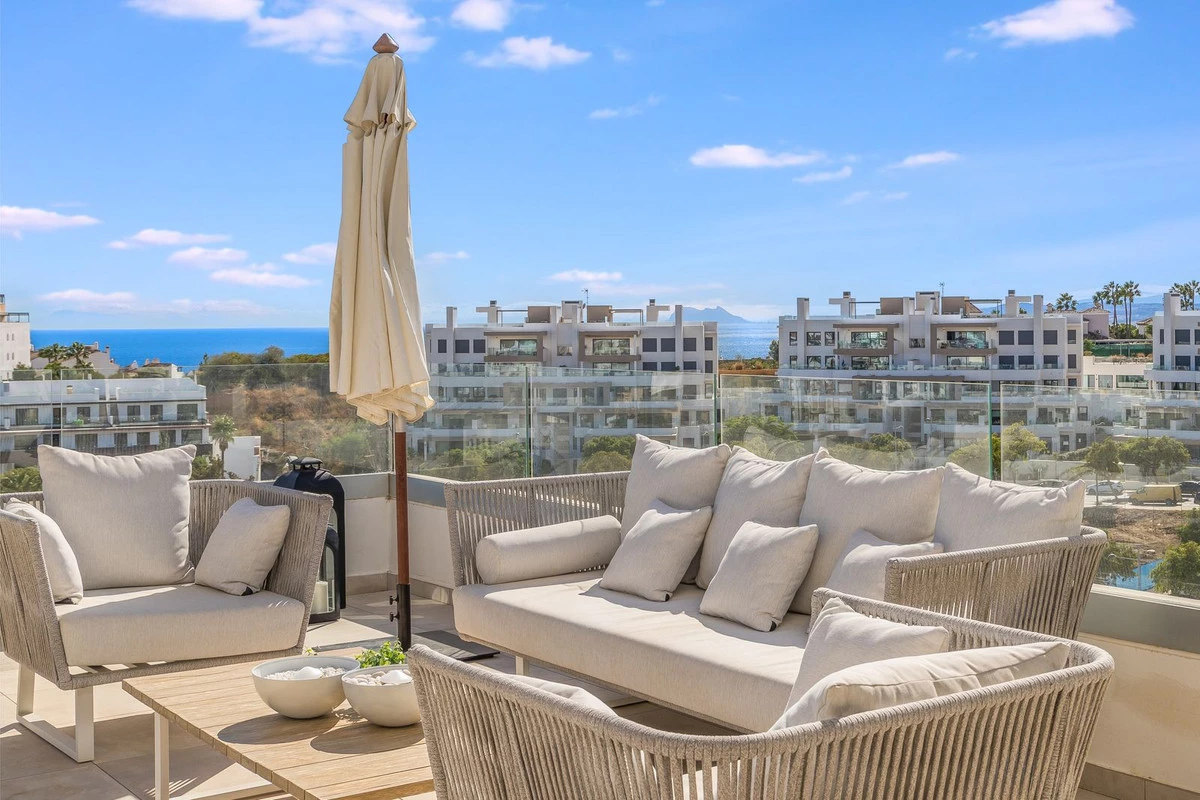 2-5bd7b9d04b45e33852eaf0ec6670150d