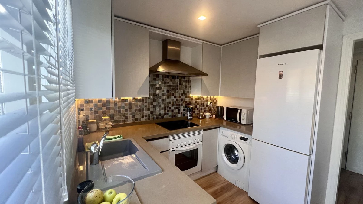 8-e64a9055bba3e77ac8aca3b893cdf826