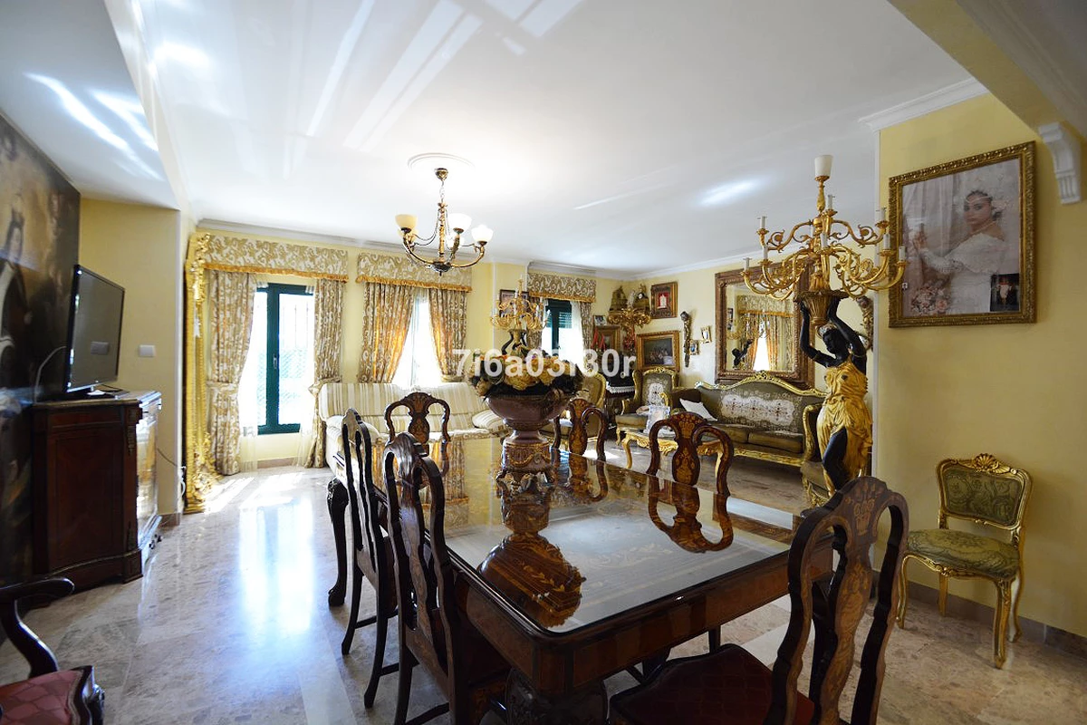 2-5bd7b9d04b45e33852eaf0ec6670150d