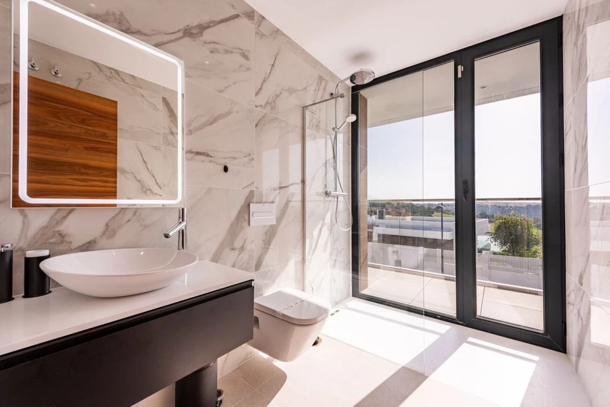 8-e64a9055bba3e77ac8aca3b893cdf826