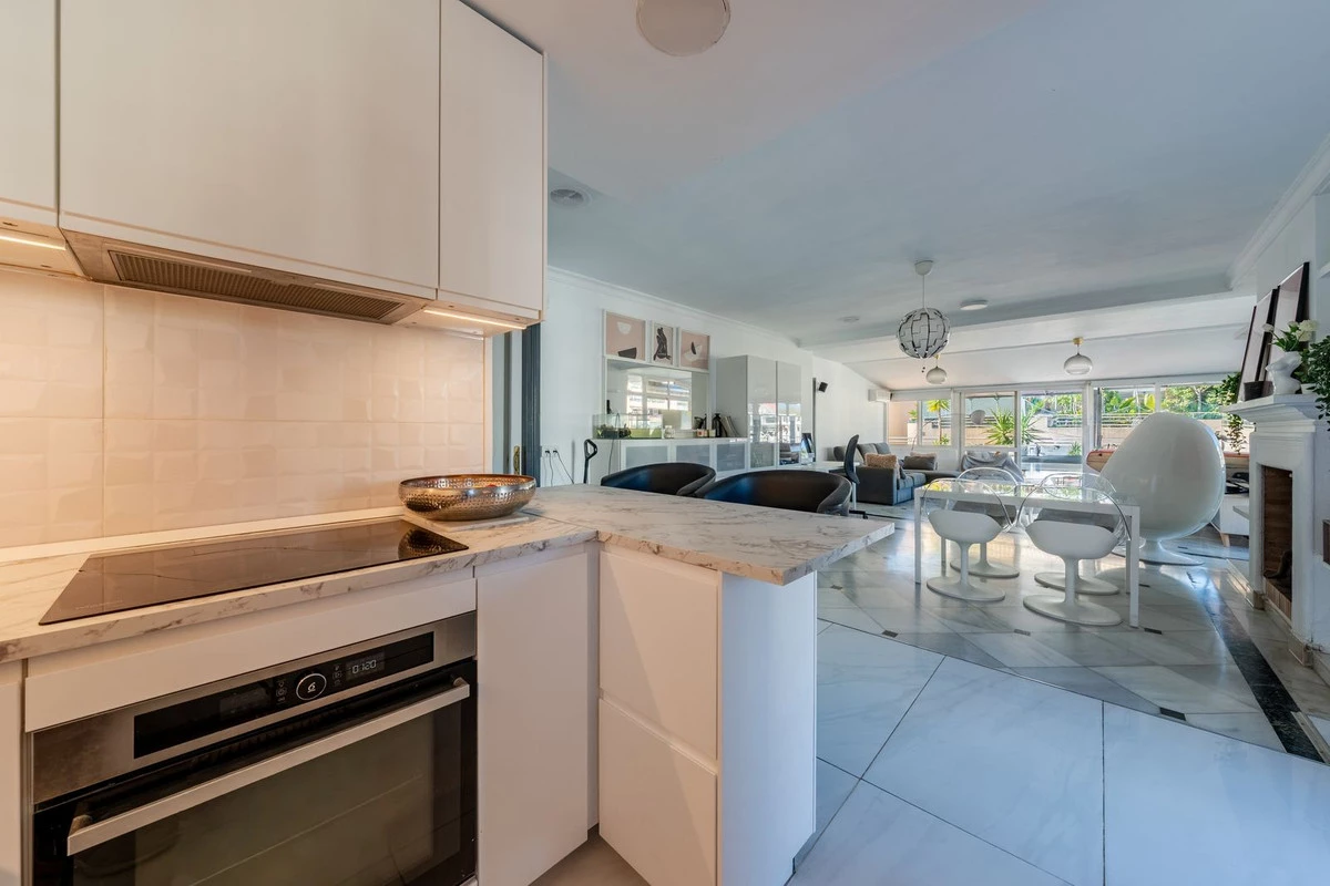 9-467d0cee5b725f3ef65f102a0c2e69c0