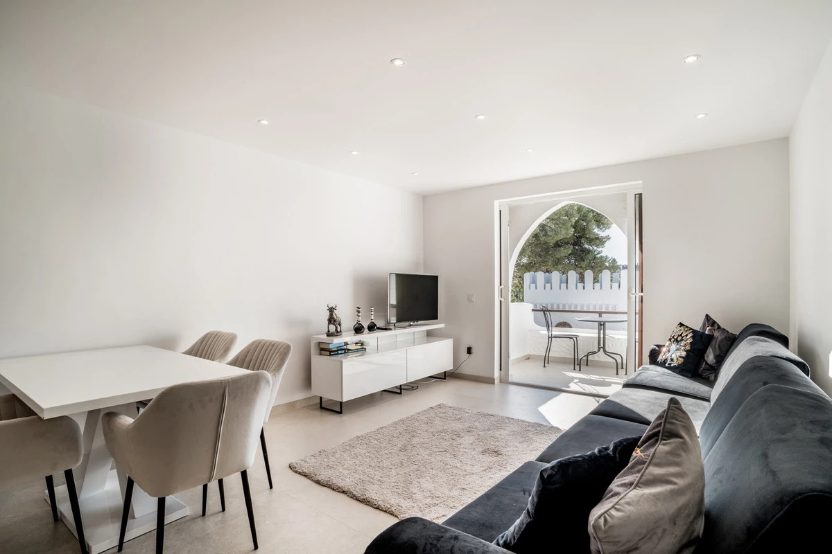 8-e64a9055bba3e77ac8aca3b893cdf826