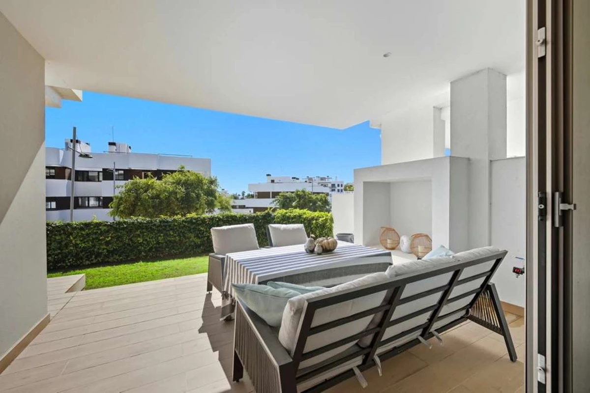 2-5bd7b9d04b45e33852eaf0ec6670150d