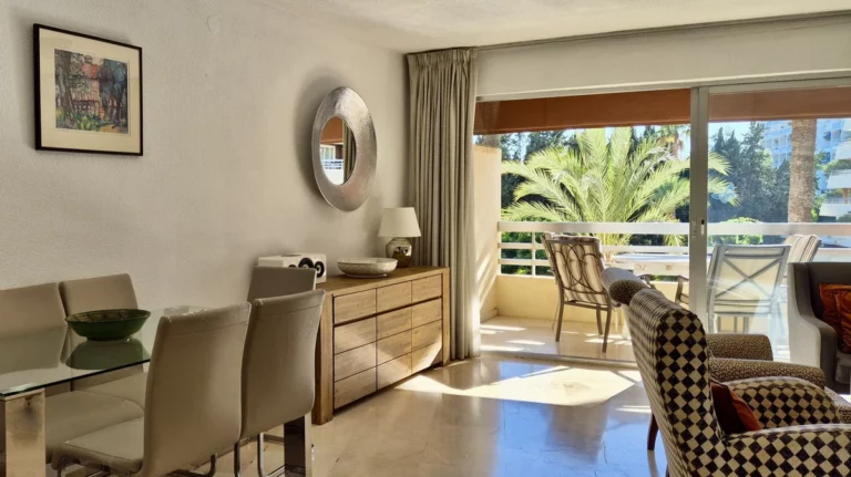 1-7980e48d732b6fc85c14b43b94d2aa54