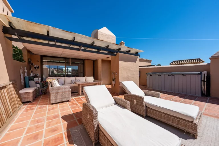 R5165188 | Penthouse Duplex in Atalaya – € 649,000 – 3 beds, 3 baths