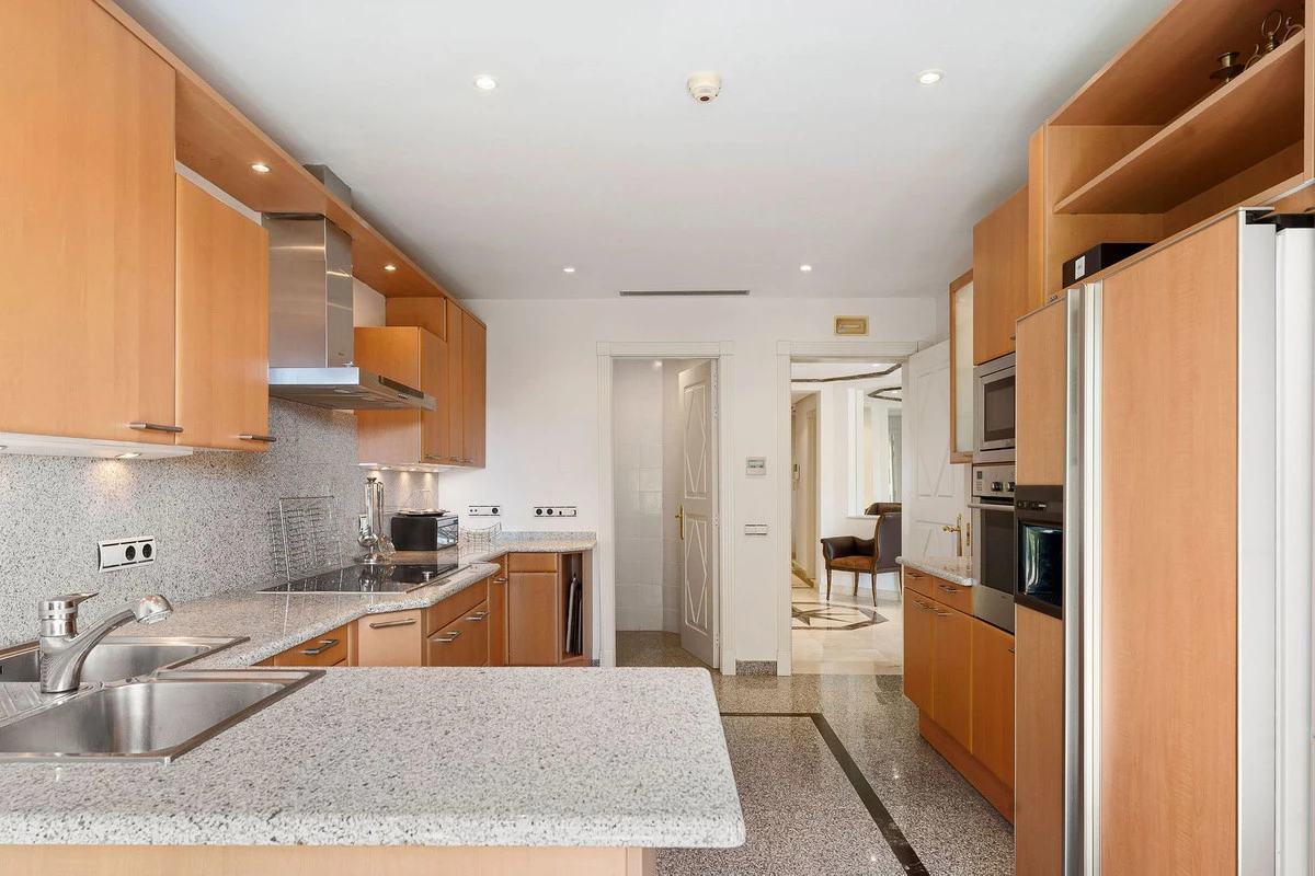 7-aa4cc561180b369757c0bb4af9886cd3