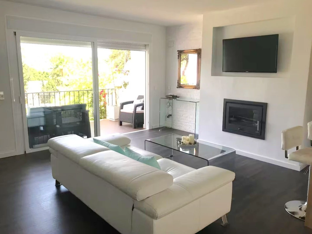 2-5bd7b9d04b45e33852eaf0ec6670150d