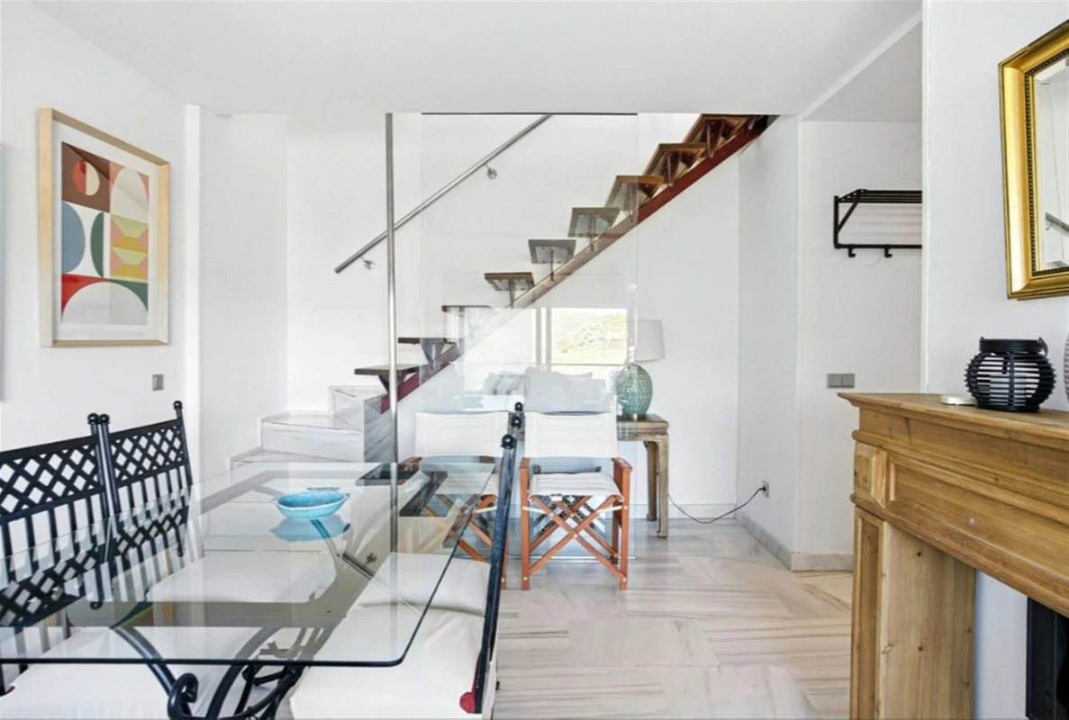 7-aa4cc561180b369757c0bb4af9886cd3